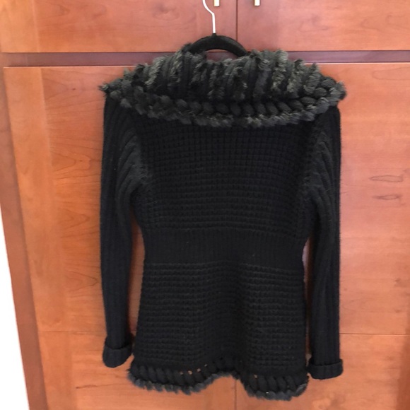 Beautiful Slonl black sweater with faux fur detail - Picture 5 of 5